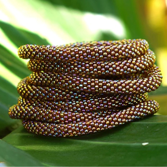 Sashka Co. Handcrafted Glass Bead Bracelets set of 2 pictured 🌈 - Picture 2 of 2